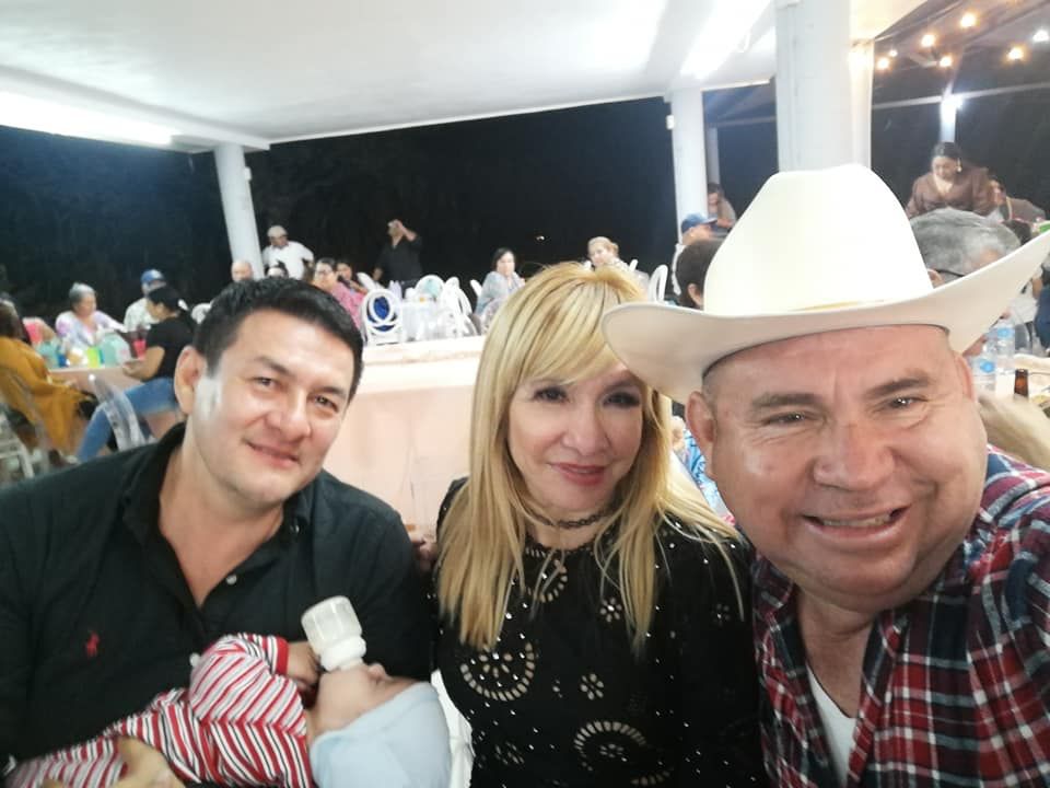 Explora los enigmáticos vínculos de la familia Rodríguez, desde las playas de Bahía de Banderas hasta el bullicioso estado de&nbsp;California